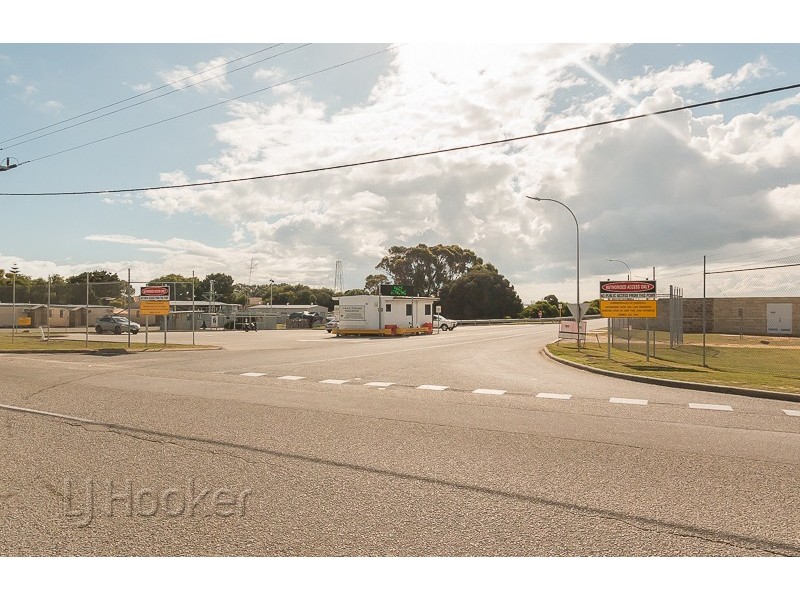 8/15 Fisher Street, Rockingham WA 6168