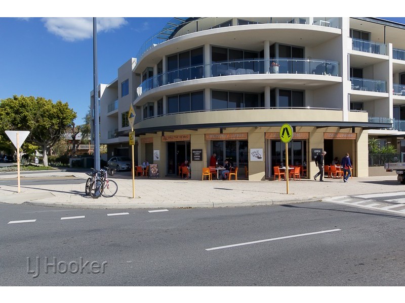 8/15 Fisher Street, Rockingham WA 6168