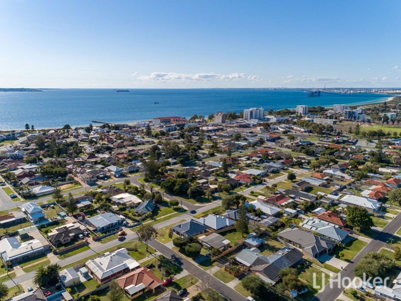 4 Gregson Street, Rockingham WA 6168