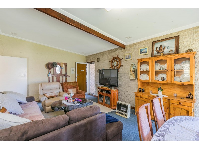 4 Gregson Street, Rockingham WA 6168