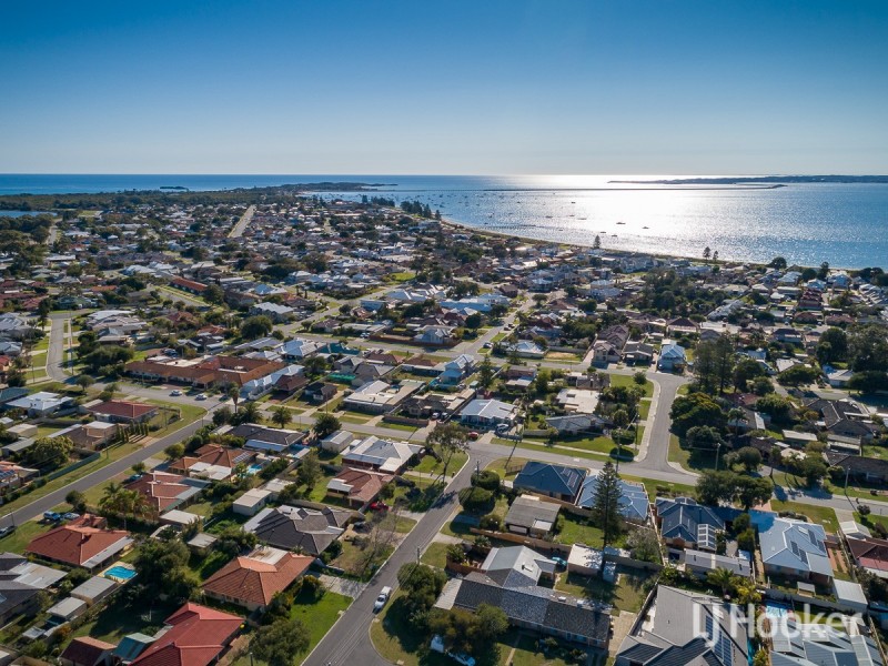 4 Gregson Street, Rockingham WA 6168