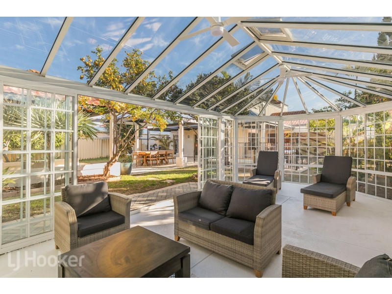 11 Collie Close, Rockingham WA 6168