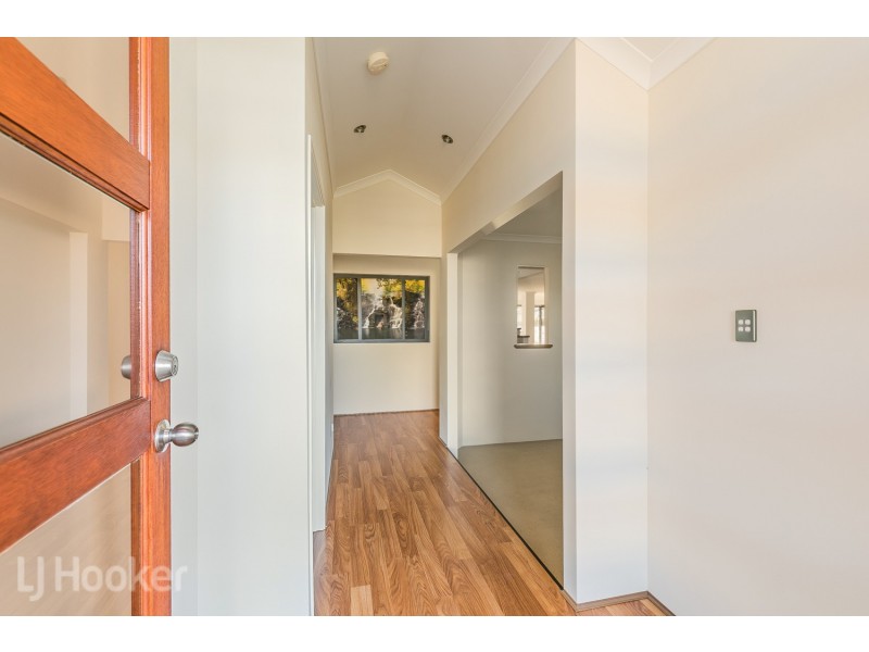 4 Culvers Way, Secret Harbour WA 6173