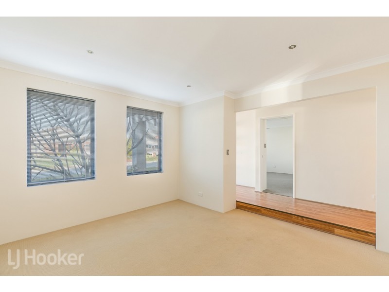 4 Culvers Way, Secret Harbour WA 6173