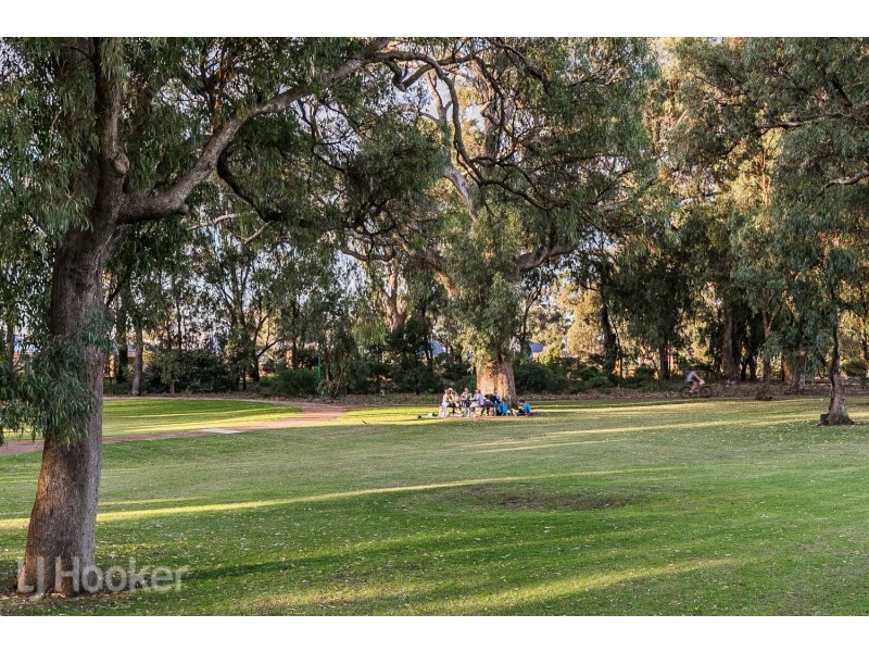 4 Culvers Way, Secret Harbour WA 6173