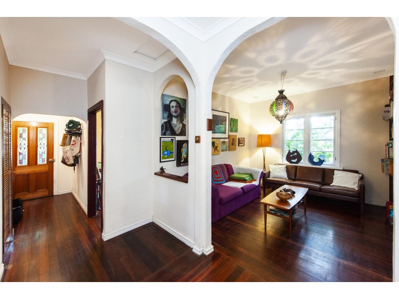 26 Oldham Crescent, Hilton WA 6163