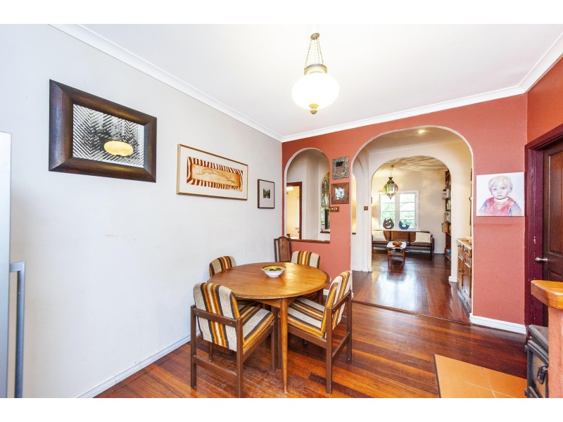 26 Oldham Crescent, Hilton WA 6163