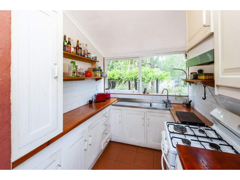 26 Oldham Crescent, Hilton WA 6163