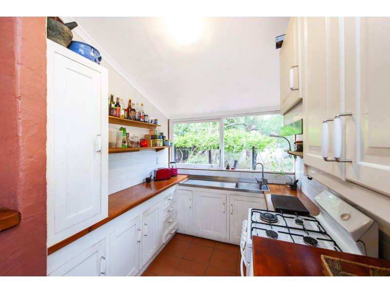 26 Oldham Crescent, Hilton WA 6163