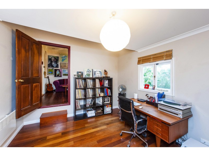 26 Oldham Crescent, Hilton WA 6163