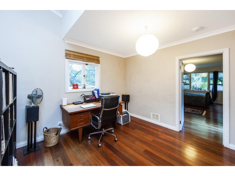 26 Oldham Crescent, Hilton WA 6163