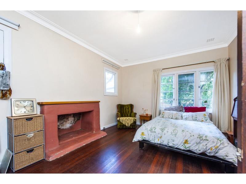 26 Oldham Crescent, Hilton WA 6163