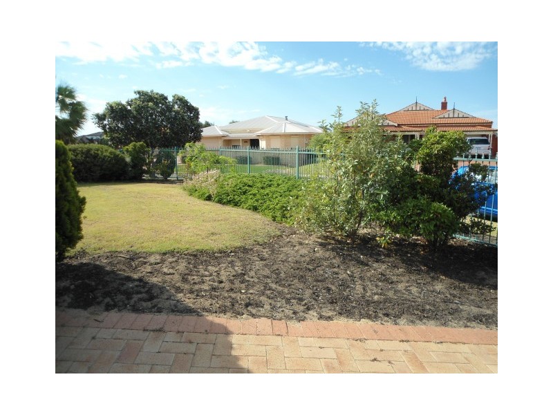 10 Porto Novo Mews, Secret Harbour WA 6173
