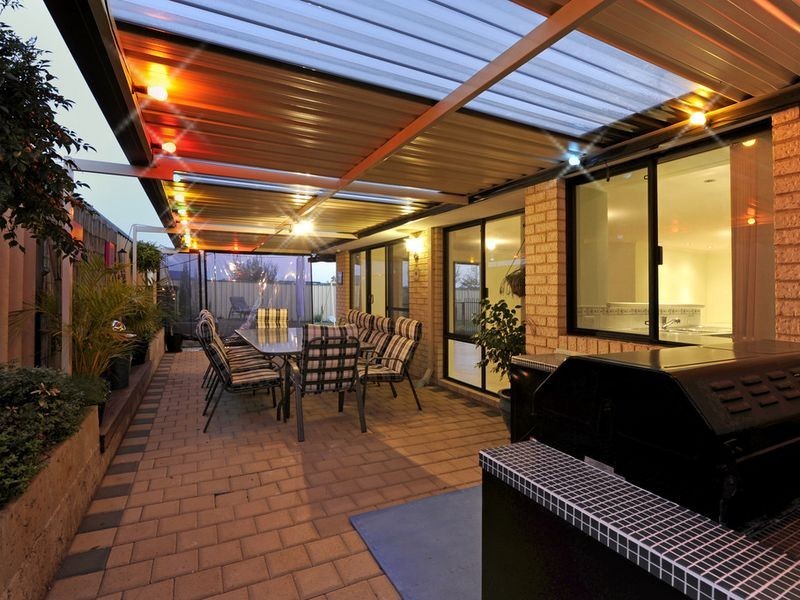 4 Wittecarra Crescent, Port Kennedy WA 6172