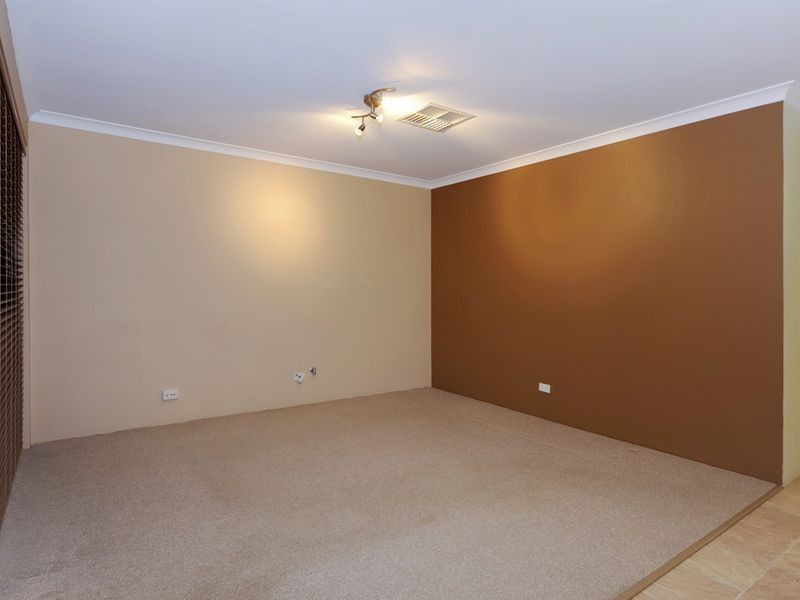 4 Wittecarra Crescent, Port Kennedy WA 6172
