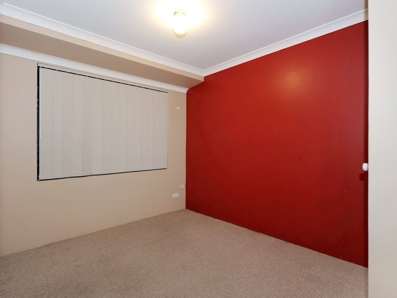 4 Wittecarra Crescent, Port Kennedy WA 6172