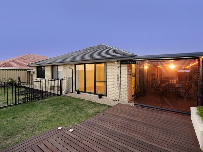 4 Wittecarra Crescent, Port Kennedy WA 6172