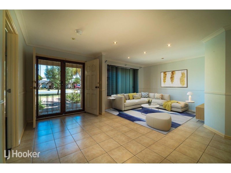 67 Mornington Boulevard, Waikiki WA 6169