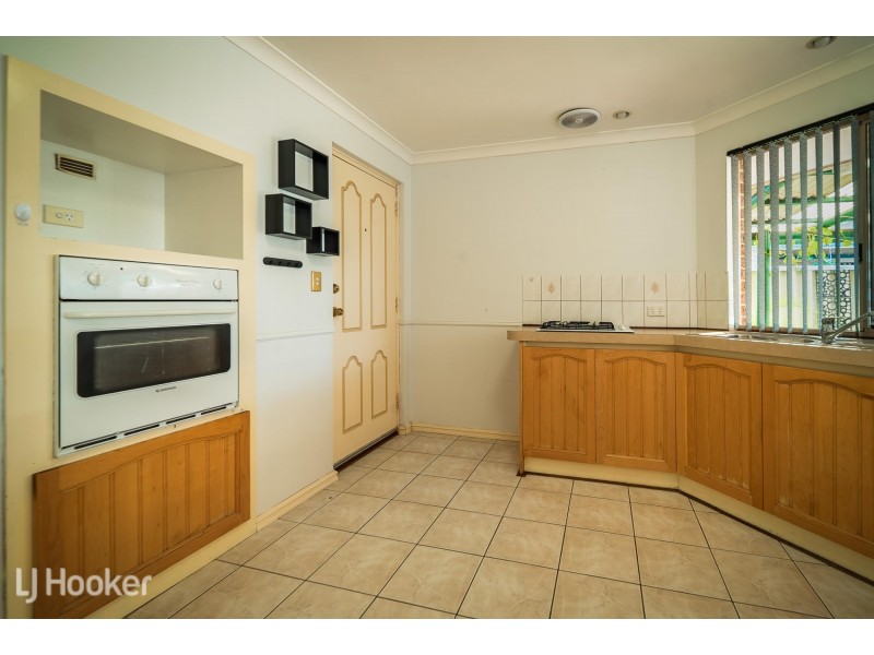 67 Mornington Boulevard, Waikiki WA 6169