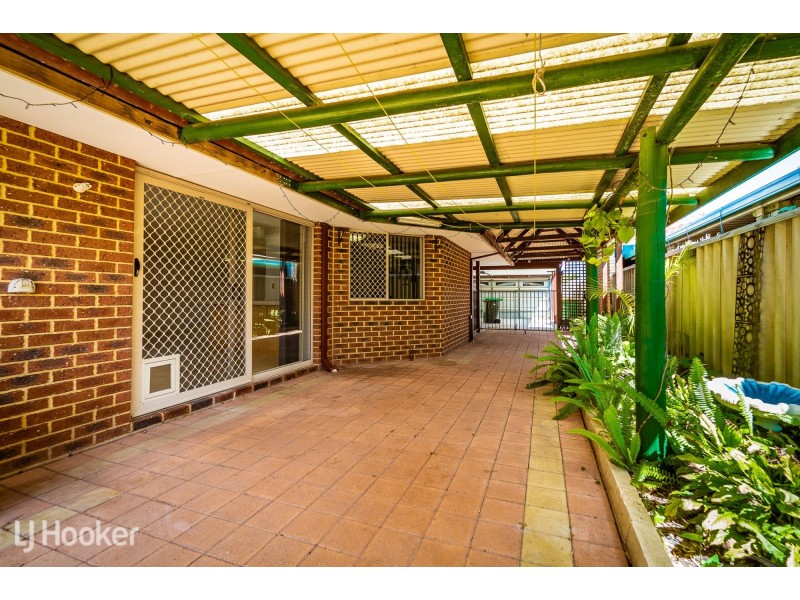 67 Mornington Boulevard, Waikiki WA 6169