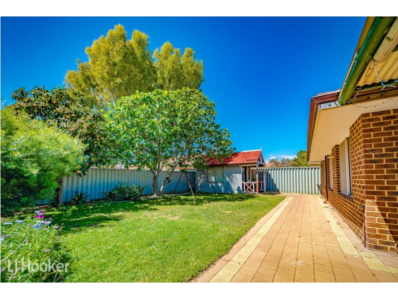 67 Mornington Boulevard, Waikiki WA 6169