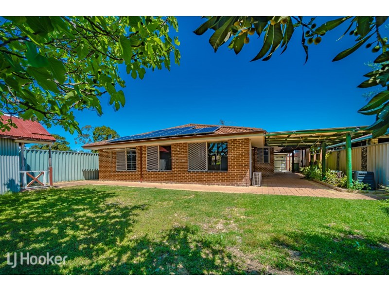 67 Mornington Boulevard, Waikiki WA 6169
