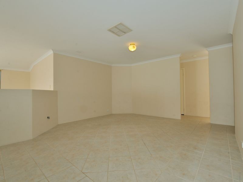 13 Latiano Green, Secret Harbour WA 6173