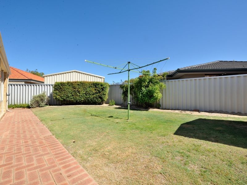 13 Latiano Green, Secret Harbour WA 6173
