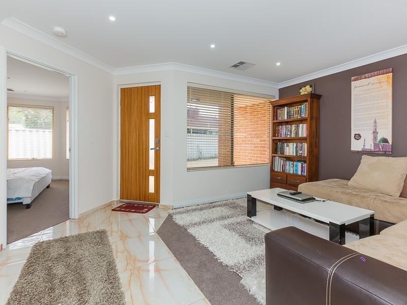 41A Silvertop Circle, Warnbro WA 6169