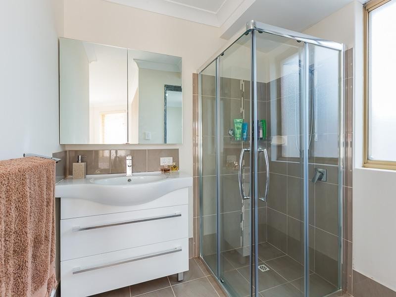 41A Silvertop Circle, Warnbro WA 6169