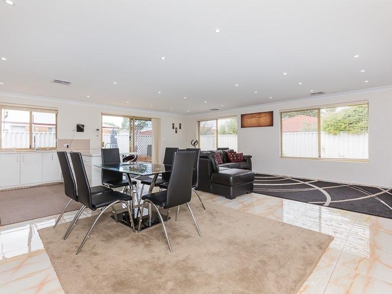 41A Silvertop Circle, Warnbro WA 6169