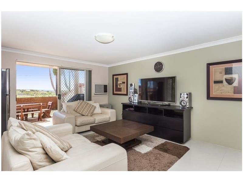 4/2 Victoria Street, Rockingham WA 6168