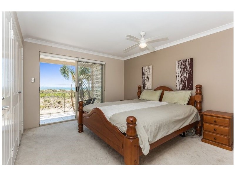 4/2 Victoria Street, Rockingham WA 6168