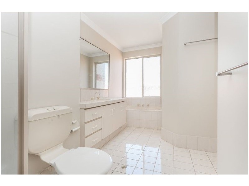 4/2 Victoria Street, Rockingham WA 6168