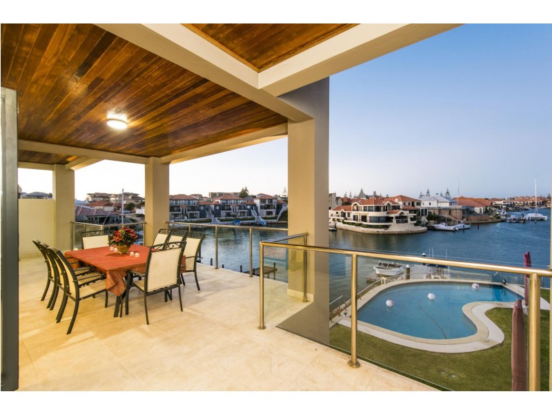 3/12 Abrolhos Quays, Wannanup WA 6210