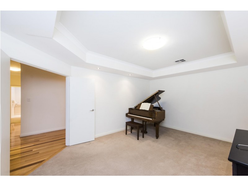 3/12 Abrolhos Quays, Wannanup WA 6210