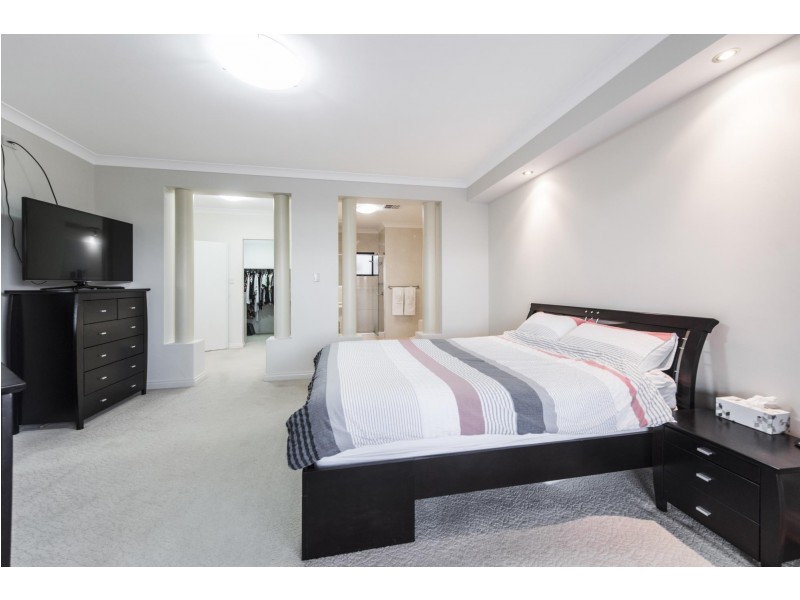 3/12 Abrolhos Quays, Wannanup WA 6210