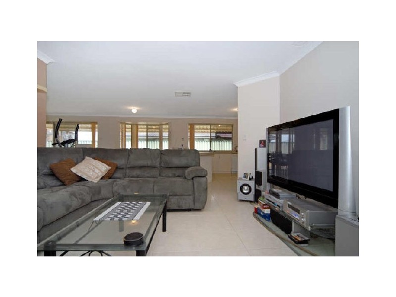 9 Corfu Pass, Port Kennedy WA 6172