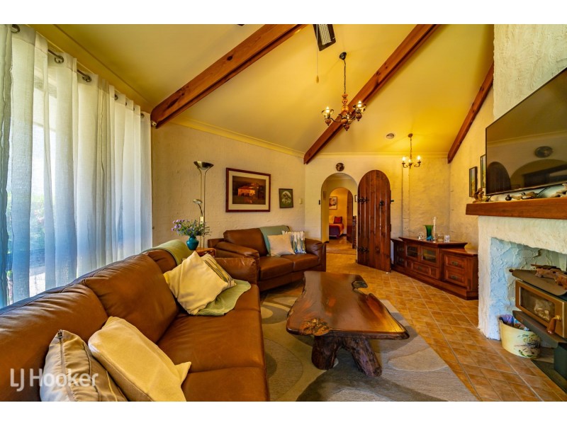 16 Churchill Avenue, Shoalwater WA 6169