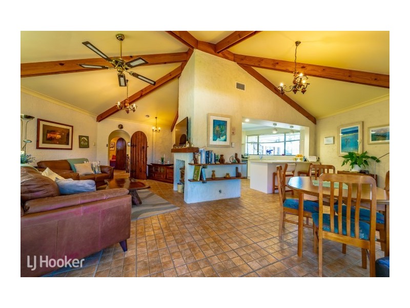 16 Churchill Avenue, Shoalwater WA 6169