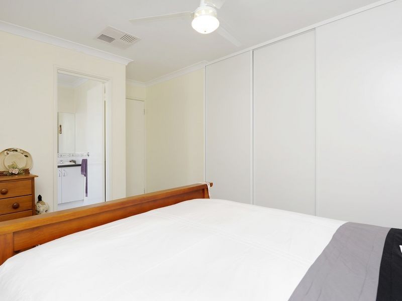 11 Nunton Place, Port Kennedy WA 6172