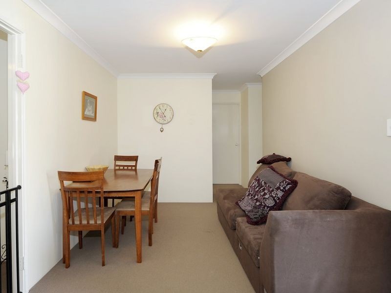 11 Nunton Place, Port Kennedy WA 6172