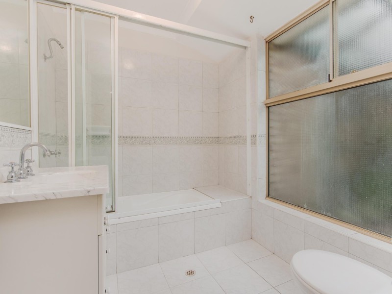 8 Javanica Court, Warnbro WA 6169