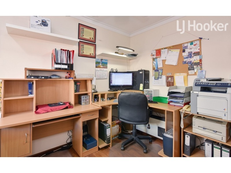 11 Farrington Street, Warnbro WA 6169