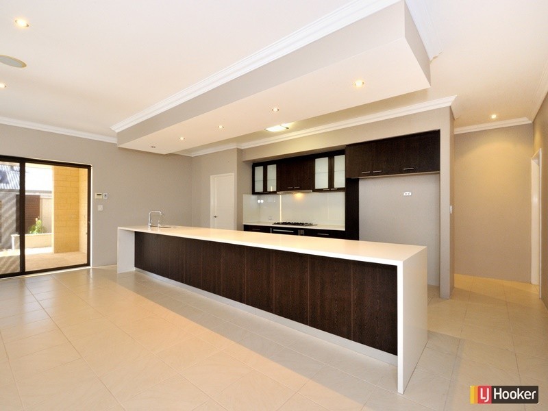 7 Tamar Break, Madora Bay WA 6210