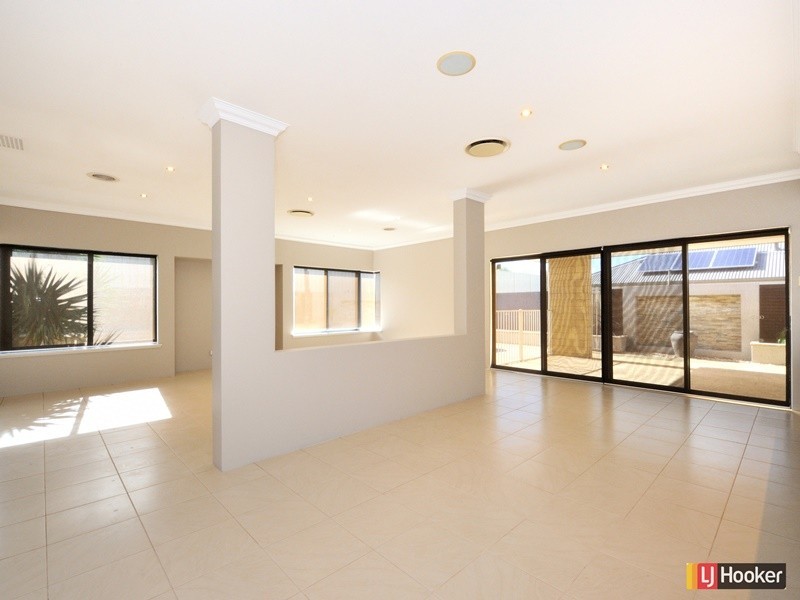 7 Tamar Break, Madora Bay WA 6210