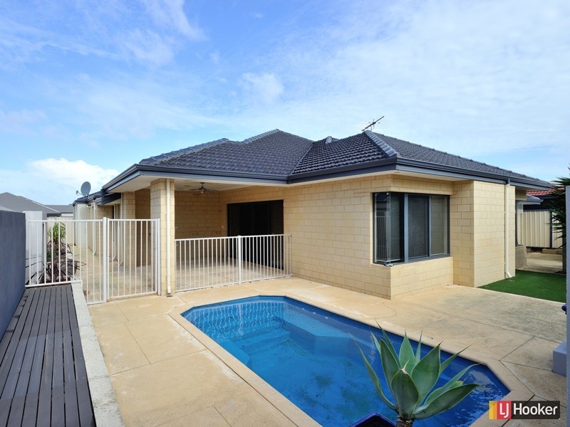 7 Tamar Break, Madora Bay WA 6210