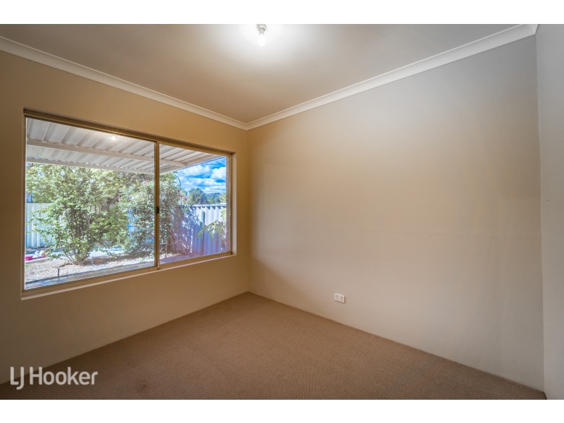 24 Woodbridge Drive, Cooloongup WA 6168