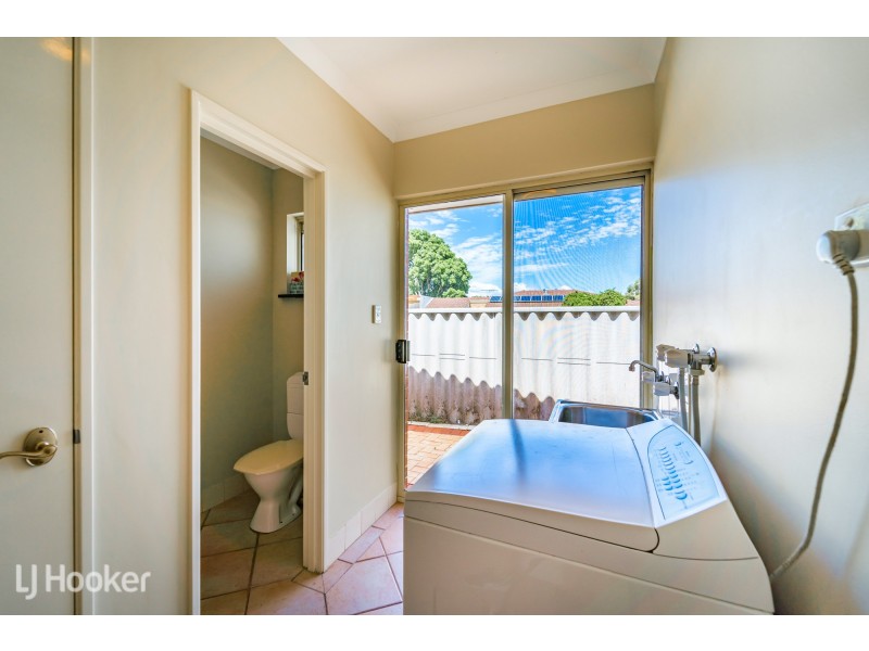 24 Woodbridge Drive, Cooloongup WA 6168