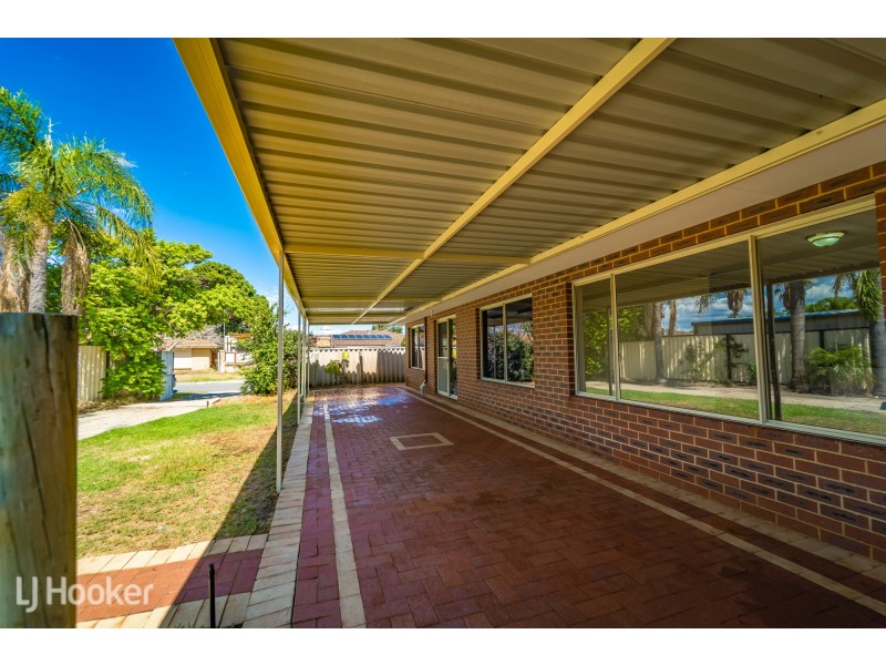 24 Woodbridge Drive, Cooloongup WA 6168